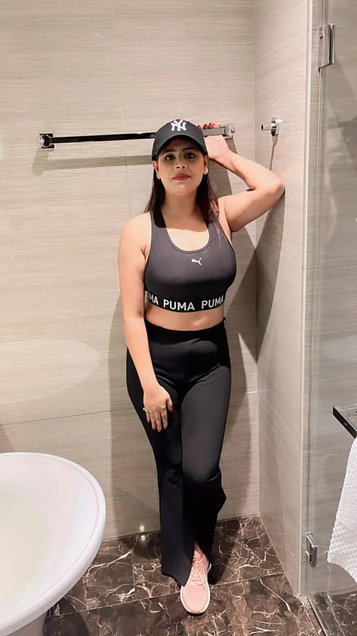 Kavya - Premium companion in Ahmedabad