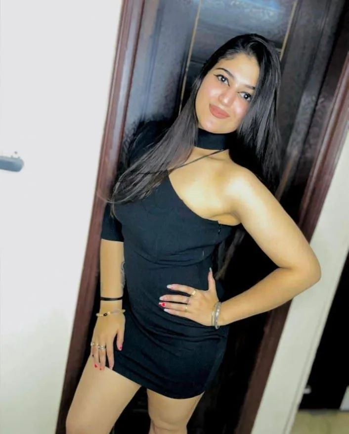 Aisha - Premium companion in Delhi
