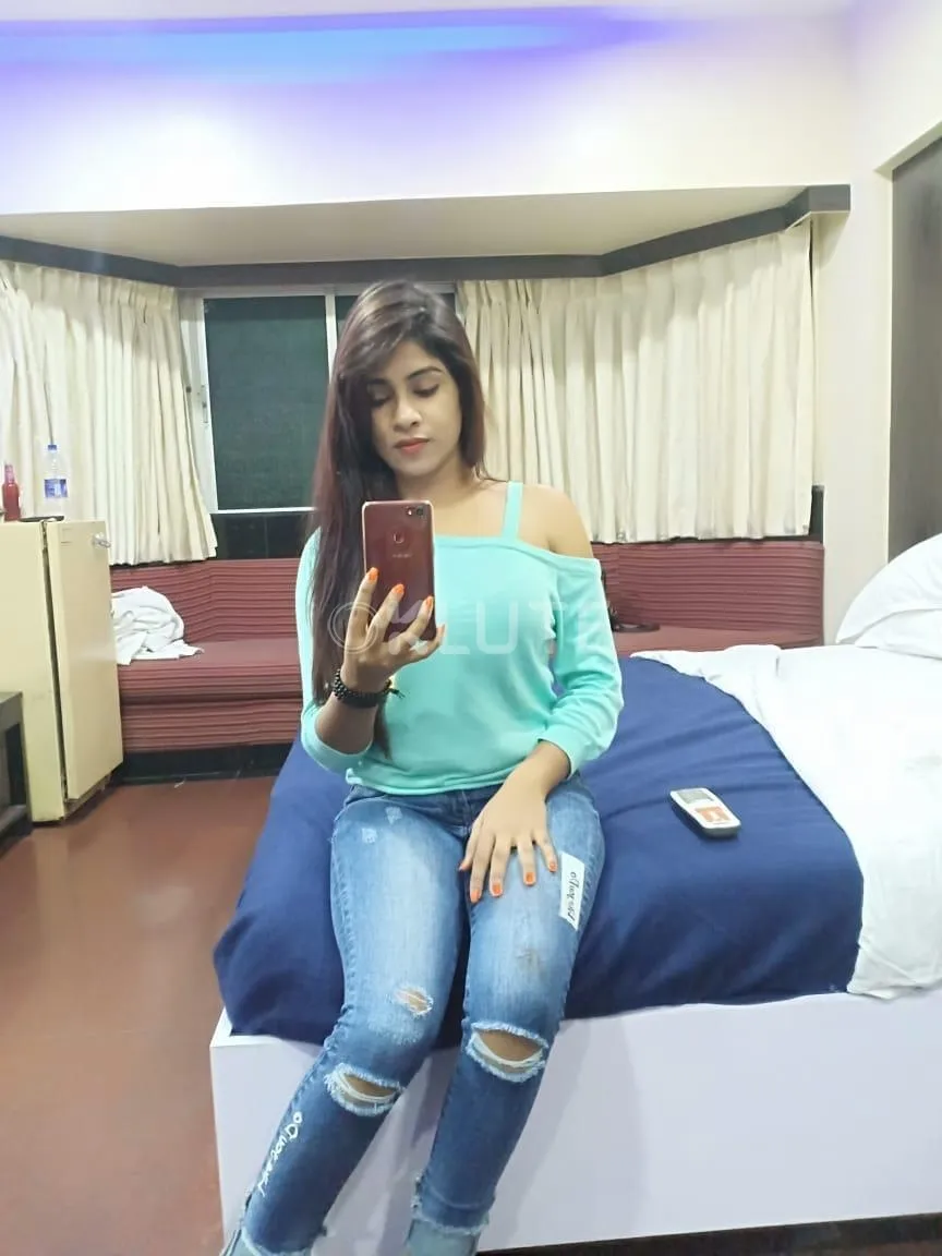 Diya - Premium companion in Noida